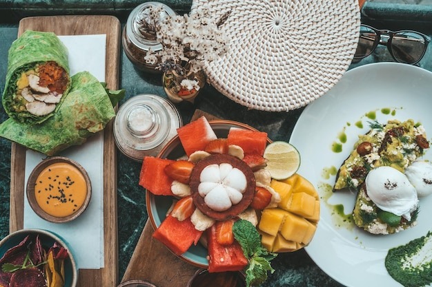 Feature 25 top vegan restaurants