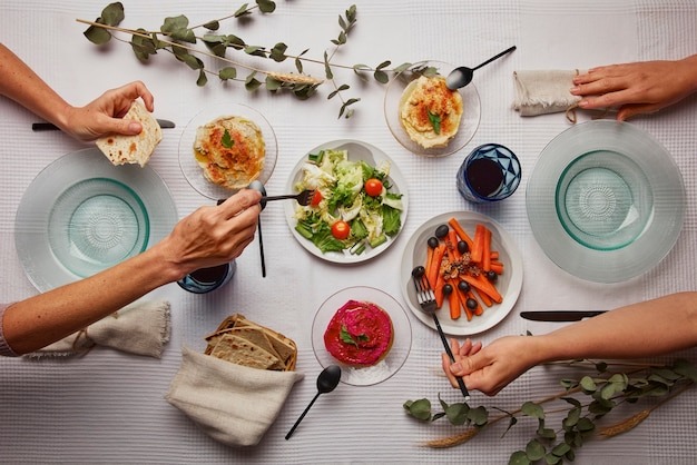Feature 30 top vegan restaurants